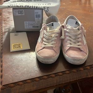 Golden Goose size 39